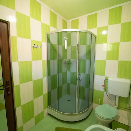 Dupa Apa La Razvan