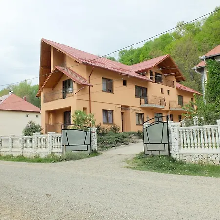 Dupa Apa La Razvan Guest house