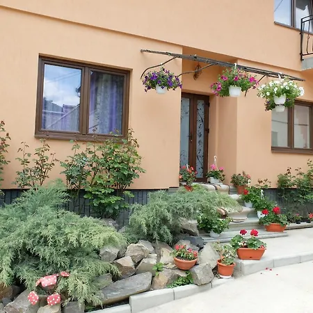 Dupa Apa La Razvan Guest house 3*